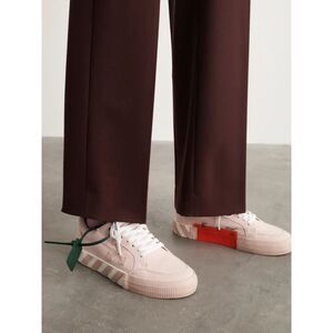 Off-White Low Vulcanized Canvas Sneaker EU 37